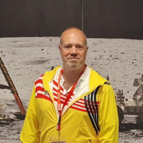 Serge Pieters picture on the moon Serge Pieters picture on the moon